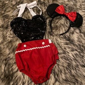 Onesies size 12-24 month Available